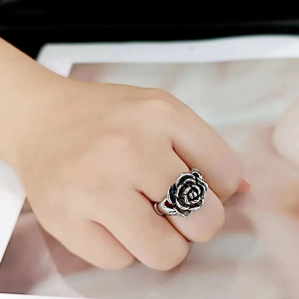 CJ3870 Wholesale Women's Stainless Steel Flower Ring