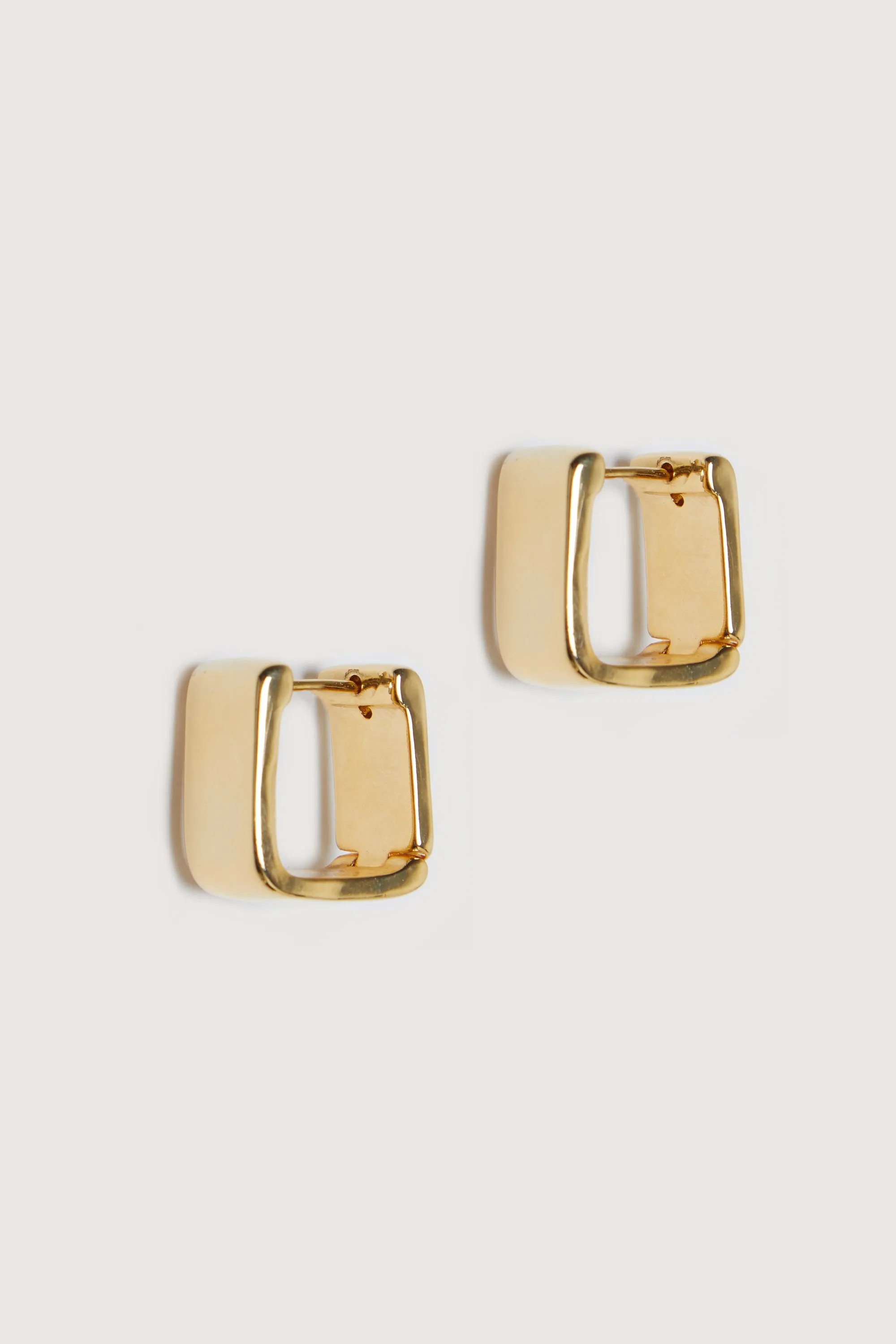 CUBE SHAPE EARRING