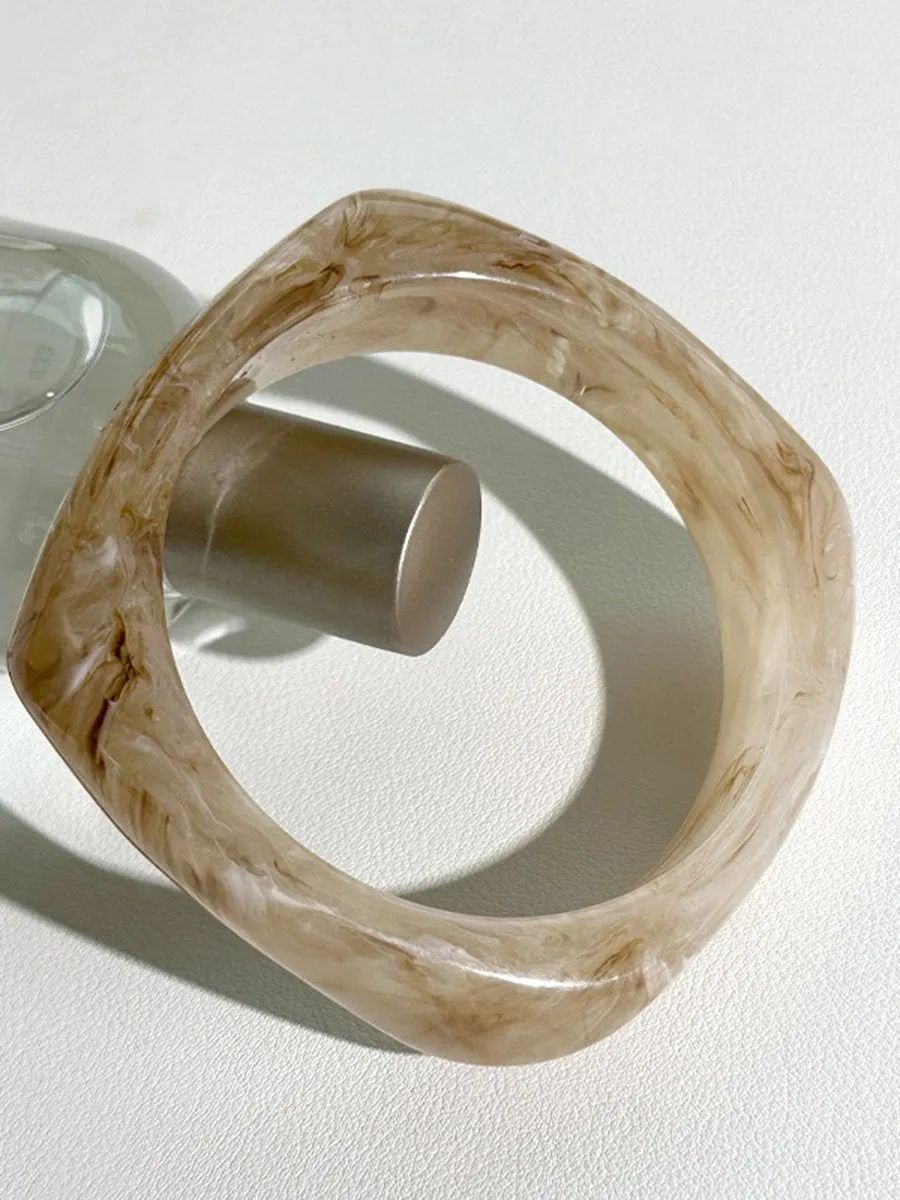 Fashionable Special-Shaped Resin Bracelet