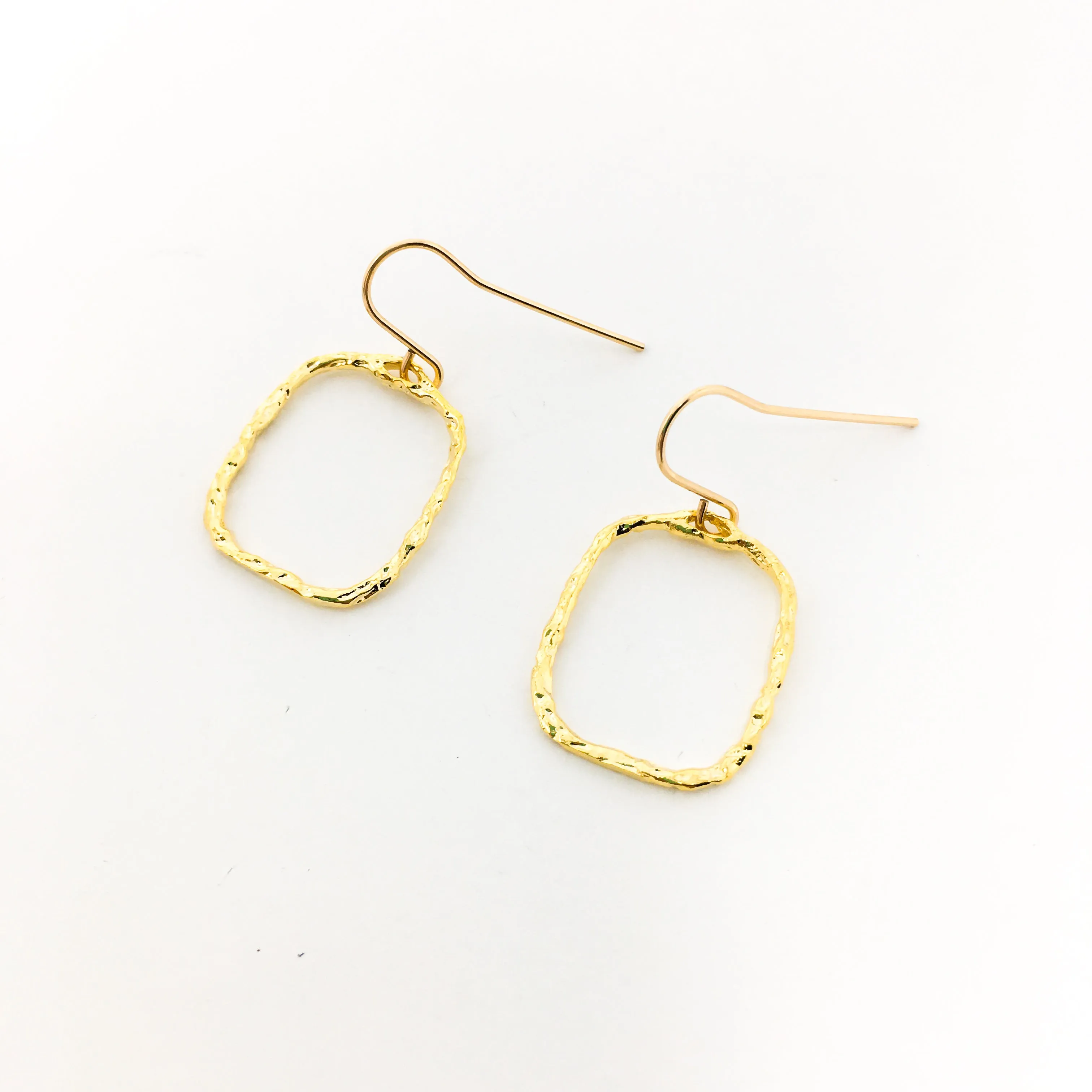 Jana Twisted Hammered Square Earrings | Gold