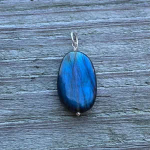 Medium Chunky Labradorite Pendant