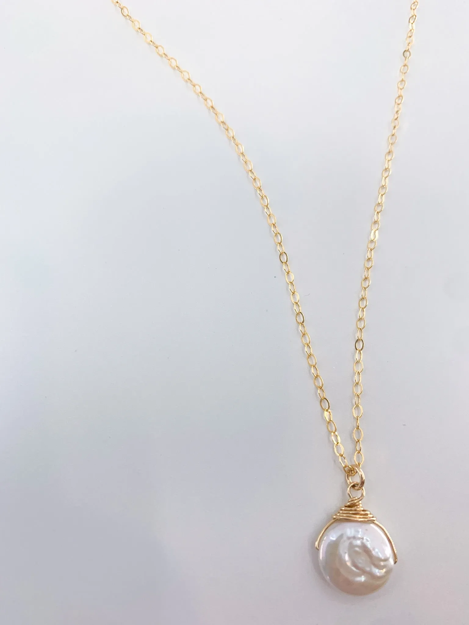 Simple Pearl Coin Necklace