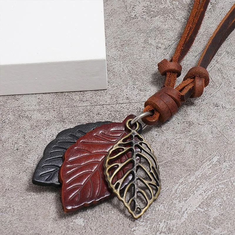 Vintage Leaf Leather Simple Necklace 24976374YM